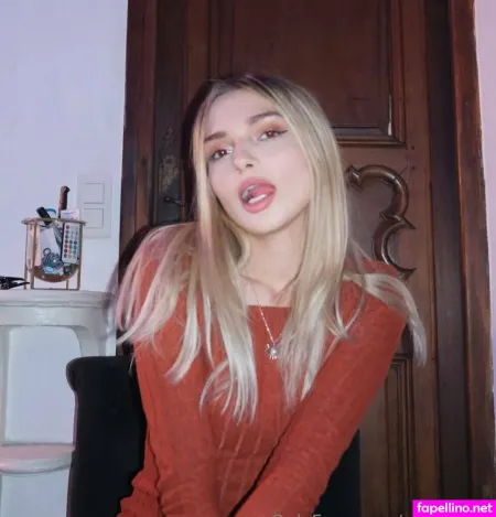 Pauuuline OnlyFans Thumbnail #1h0X6xET84