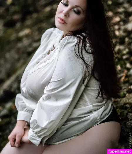 Pavlina Curdova OnlyFans Thumbnail #e6idhIzAq6