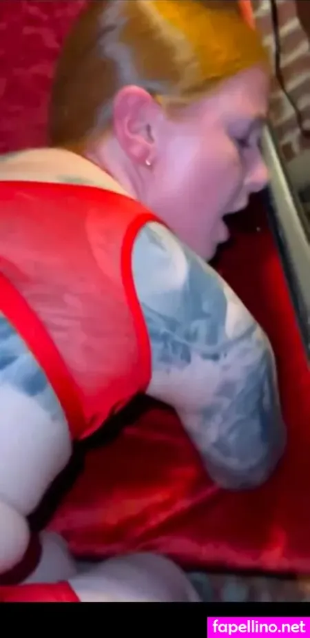 Pawgredhead1 OnlyFans Thumbnail #YQw9fLynu9