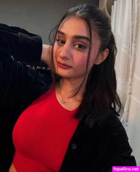 Payal Dhare OnlyFans Thumbnail #C9yK98nAST