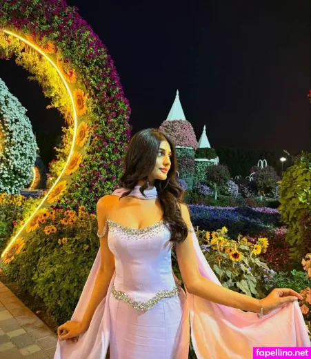 Payal Dhare OnlyFans Thumbnail #aKYWo8LxCi