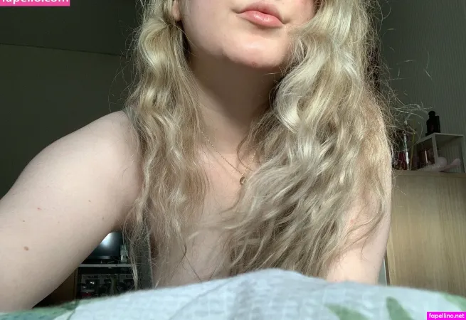 Payautumn OnlyFans Thumbnail #UNFGIkMird