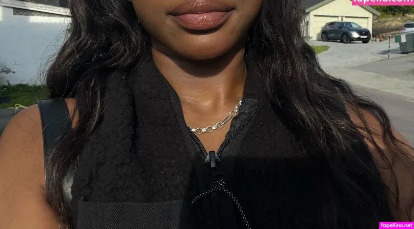 Paytoawa OnlyFans Thumbnail #Mf4sLxMMUb