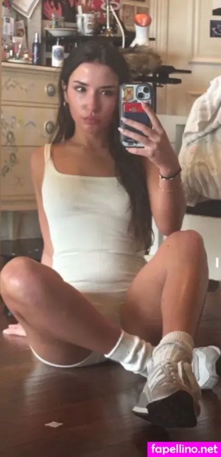 Pea Asmr OnlyFans Thumbnail #i571KzaqNW