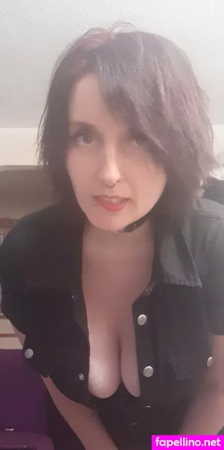 Peacelily1993 OnlyFans Thumbnail #AOq5ZImtER