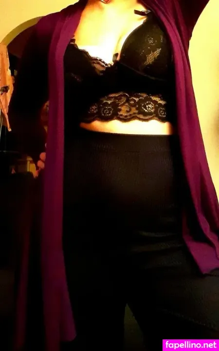 Peacelily1993 OnlyFans Thumbnail #b6GQ2VW5dQ