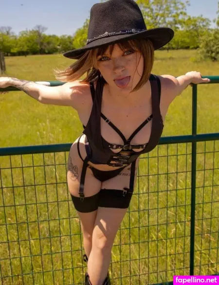 Peach Jar OnlyFans Thumbnail #ZsN3bTnzGP