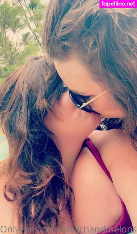 Peachandmelons95 OnlyFans Thumbnail #KJBsBf9OTn