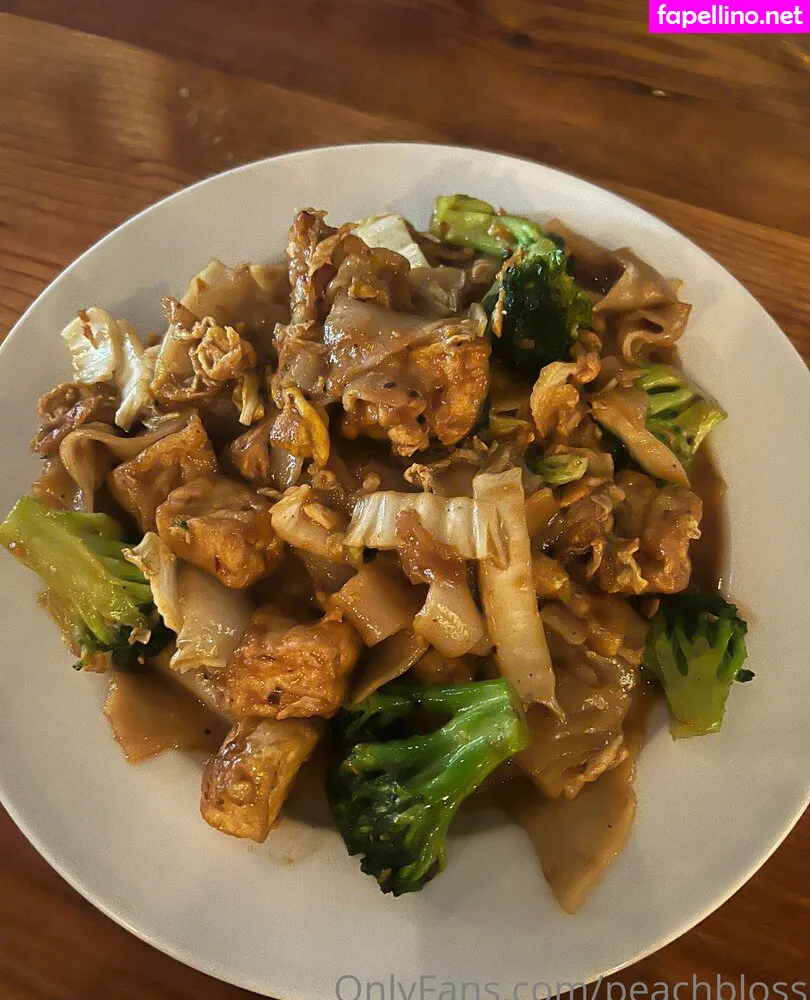 RubyOolong, peachbloss, peachblossom_bazi Nude Leaked OnlyFans Photo #YzDlXRZg91