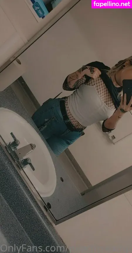 Peachcreampii OnlyFans Thumbnail #QYl8IS6MM9