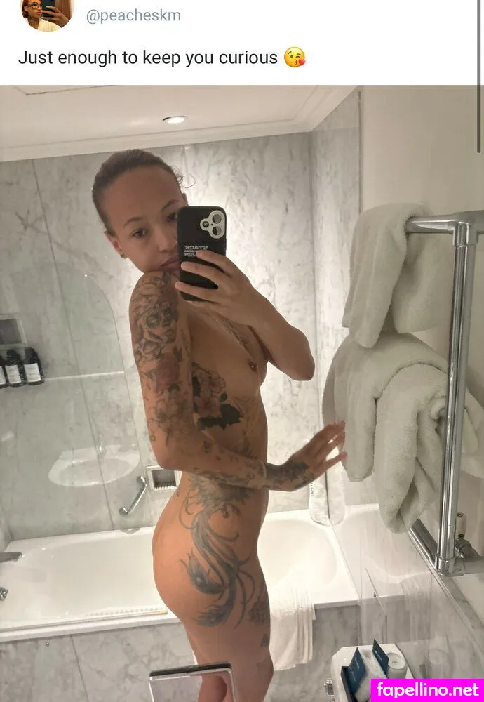lovepeach.km, peacheskm Nude Leaked OnlyFans Photo #7M17iwuRMH