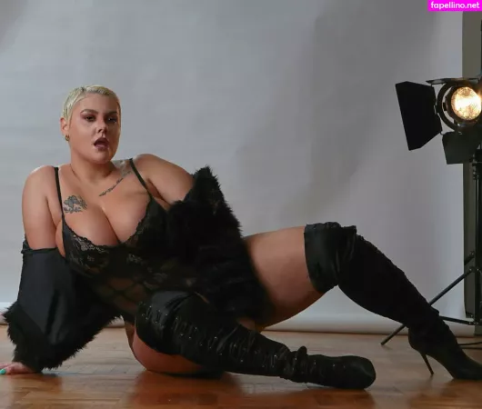 Peaches OnlyFans Thumbnail #5loRf0fOx1