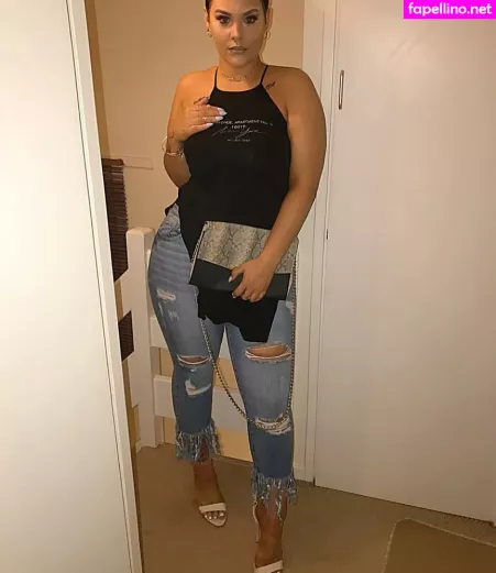 Peaches OnlyFans Thumbnail #89c1F4M5y7