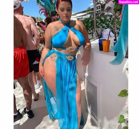 Peaches OnlyFans Thumbnail #qbMBVBLekK