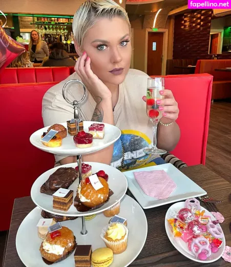 Peaches OnlyFans Thumbnail #xqJy3JPZhJ