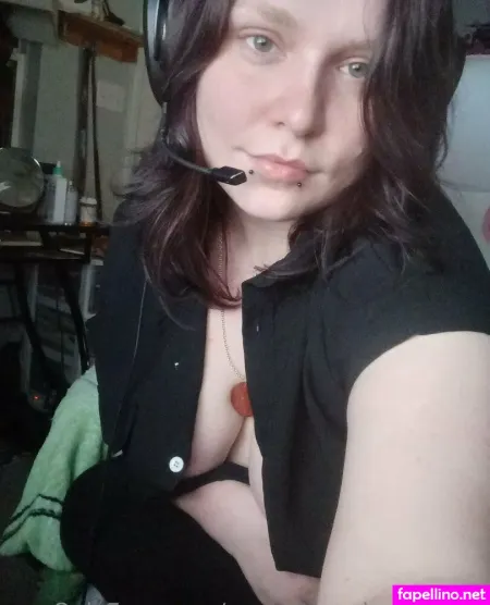 Peachesandscreeches OnlyFans Thumbnail #MldGfrggyQ