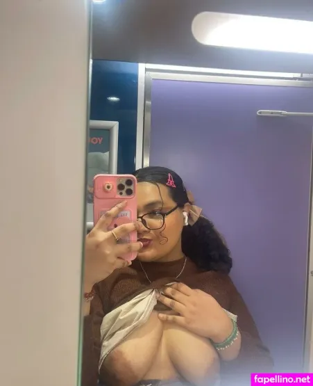 Peachesblossoms OnlyFans Thumbnail #AANu3kVpOe
