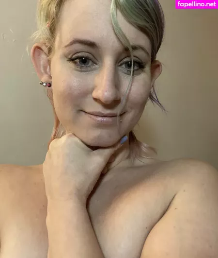 Peachesisastonedfruit2 OnlyFans Thumbnail #BYo2RVlh5g