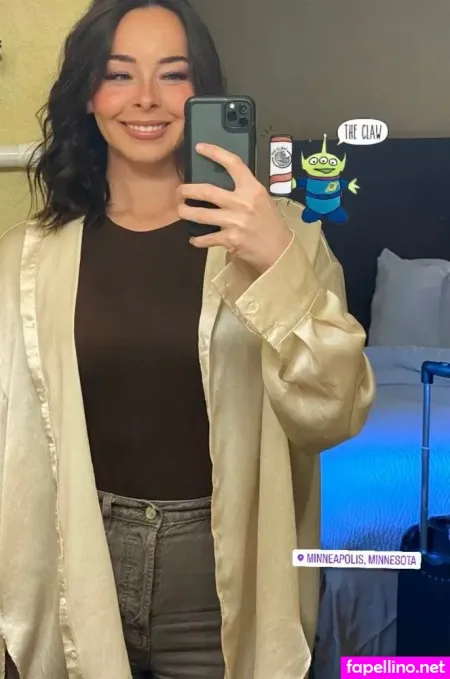 Peachesnbean OnlyFans Thumbnail #o6lJVupgC3