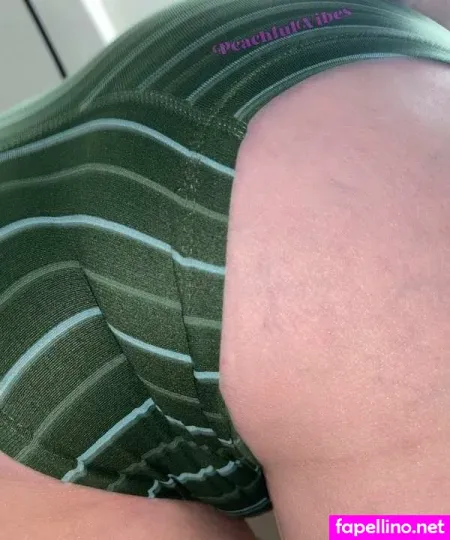 Peachful Vibes 1 OnlyFans Thumbnail #CJU6qV6caP