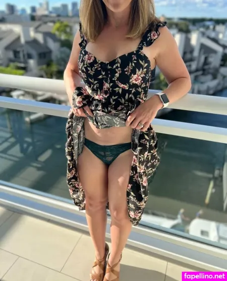 Peachhautewife OnlyFans Thumbnail #6RHe1xjobj