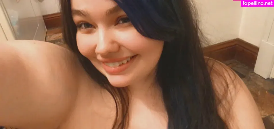 Peachiefuzz21free OnlyFans Thumbnail #1Hpt5nN3Qn