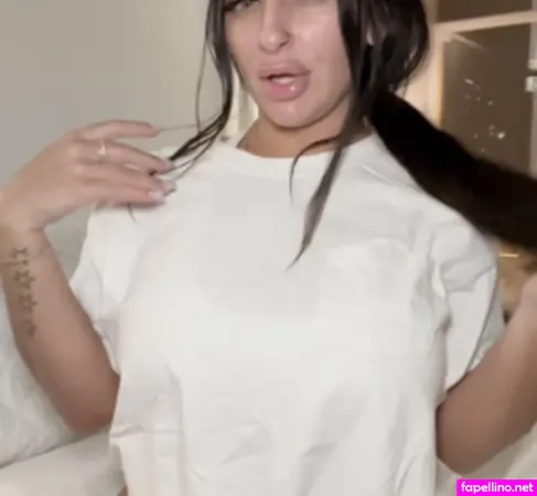 Peachikeeks 1 OnlyFans Thumbnail #UTKQ3V5TzT