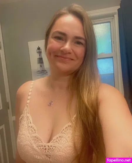 Peachyamore1015 OnlyFans Thumbnail #iC6drH785A
