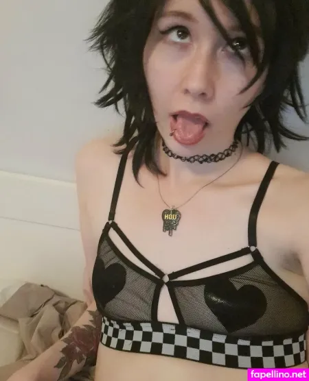 Peachyaubergine OnlyFans Thumbnail #YLGeQzwEM0