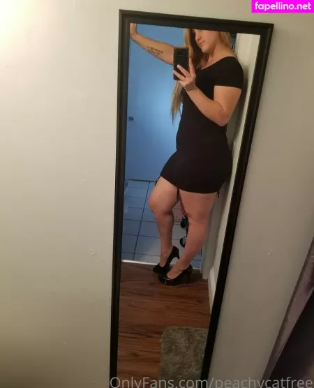 Peachycatfree OnlyFans Thumbnail #c5Qsvskgm5