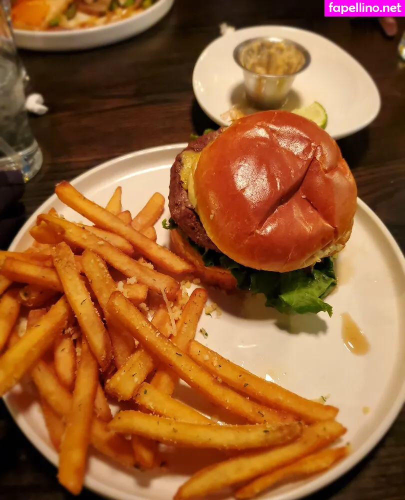 peachyg28, peachygurlsk8s Nude Leaked OnlyFans Photo #8ar2QvwmWG