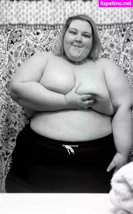 Peachyg28 OnlyFans Thumbnail #D7670y4m18