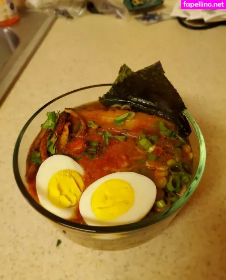 Peachyg28 OnlyFans Thumbnail #oL82y5XNFV