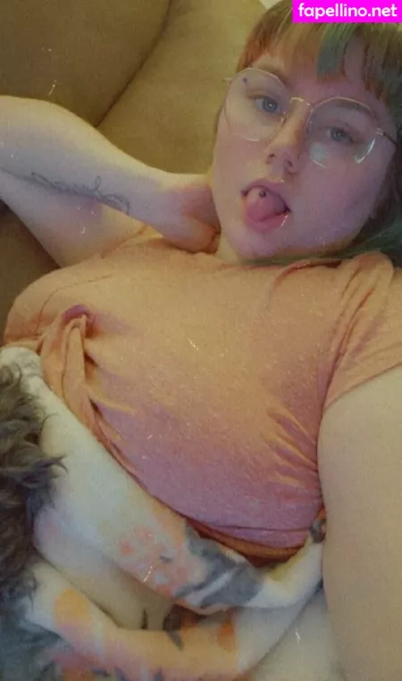 Peachykeenstine22 OnlyFans Thumbnail #m4oYfgrmkb