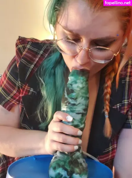Peachykeenstine22 OnlyFans Thumbnail #mjc9M7yuWP