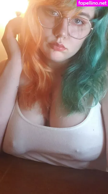 Peachykeenstine22 OnlyFans Thumbnail #pDhnmipdXz