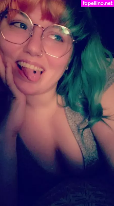 Peachykeenstine22 OnlyFans Thumbnail #qGBiNaq7Rf