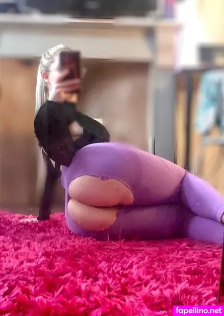 Peachylyana 1 Main Profile Photo