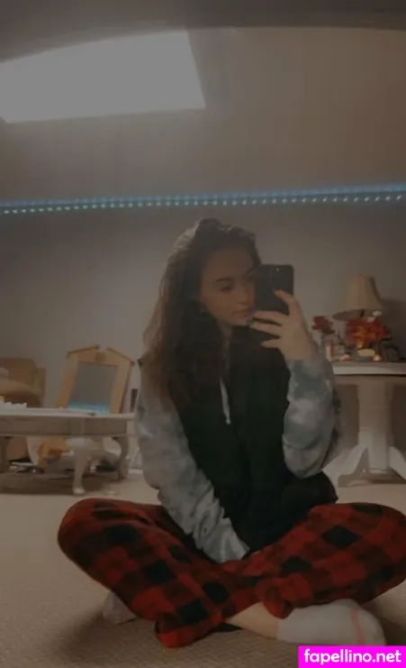 Peachyprincess3423 OnlyFans Thumbnail #H5JyGoRpn2