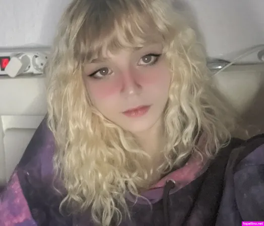 Peachyroll777 OnlyFans Thumbnail #dds7jGg6Fb