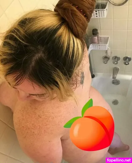 Peachyxkeen02 OnlyFans Thumbnail #qchw1YVXVF