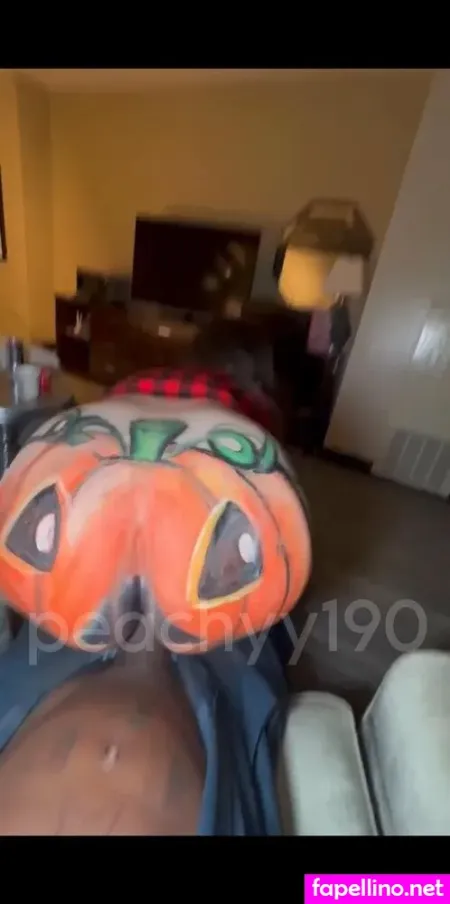Peachyy190 OnlyFans Thumbnail #bKaC6ZeYeO