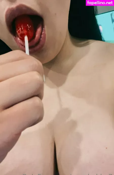 Peachyybaby7 OnlyFans Thumbnail #CXRUPKtEYH