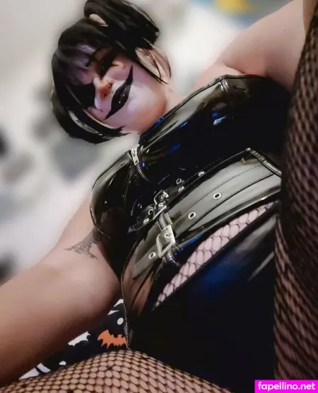 Peaksygorefree OnlyFans Thumbnail #1B7GnyAW8o