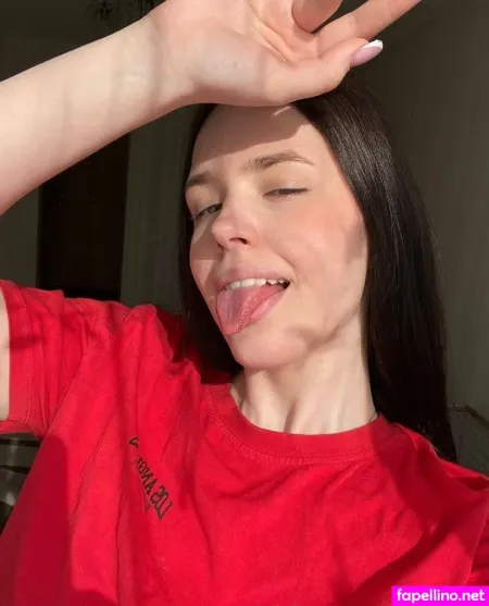 Pearl Emily OnlyFans Thumbnail #1foeazSMkl