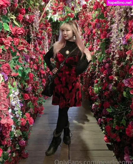 Pearlpeony OnlyFans Thumbnail #QeH7bzEDeq