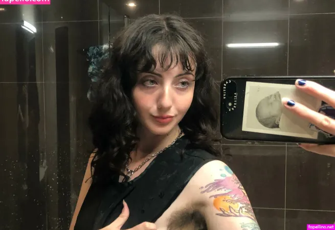 Pearlygirly06 OnlyFans Thumbnail #fOD0KGo3Ni