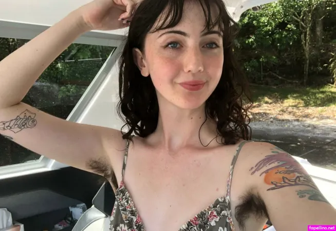 Pearlygirly06 OnlyFans Thumbnail #mwFKodQJrN