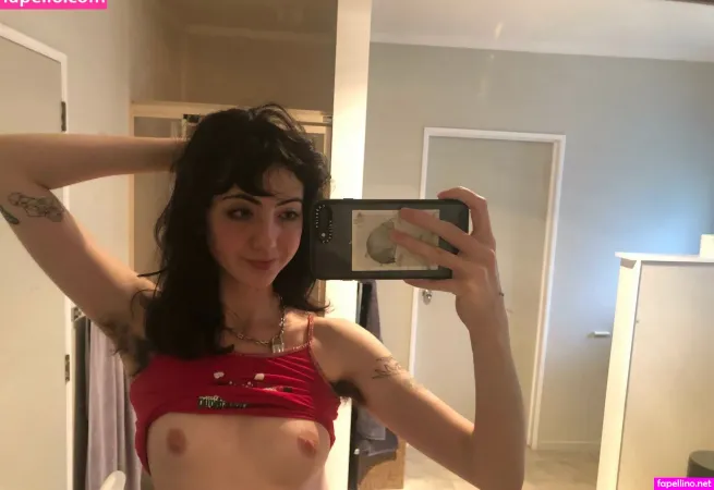 Pearlygirly06 OnlyFans Thumbnail #tpytL4fYPt