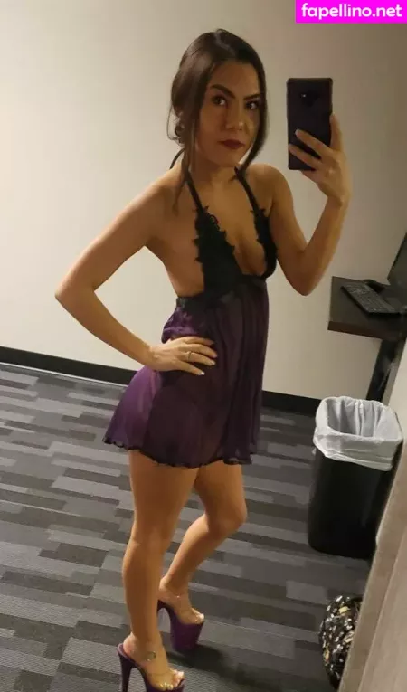 Peekaboopiperfree OnlyFans Thumbnail #iGJinh1xID
